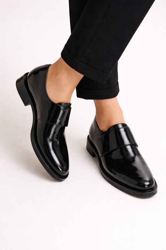 Eleganckie lakierowane mokasyny damskie