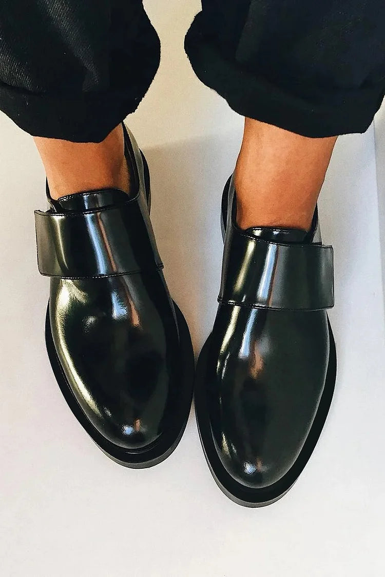 Eleganckie lakierowane mokasyny damskie