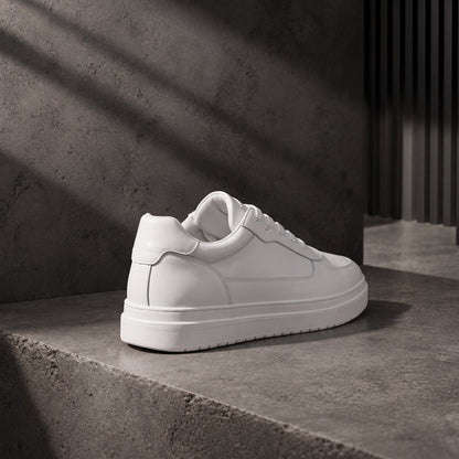 Białe ortopedyczne sneakersy casual