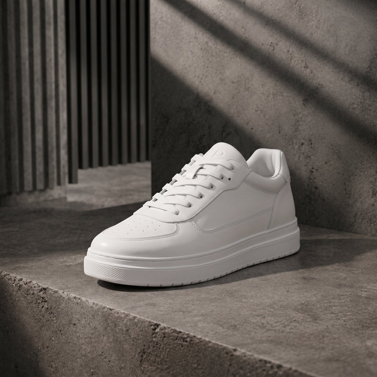 Białe ortopedyczne sneakersy casual